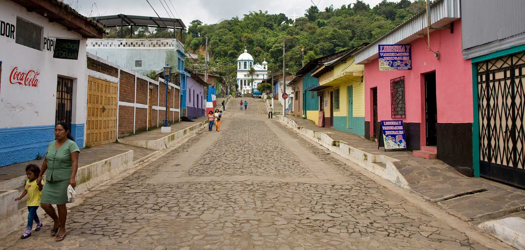 Attracting private investment in El Salvador